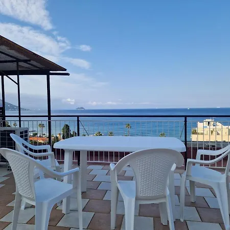 Baia Del Sole - - Vista Mare Apartamento Laigueglia